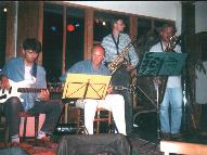 Mit Markus Zahrl (Bariton-Sax)